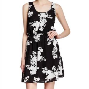 Daniel Rainn Floral Sleeveless Dress
